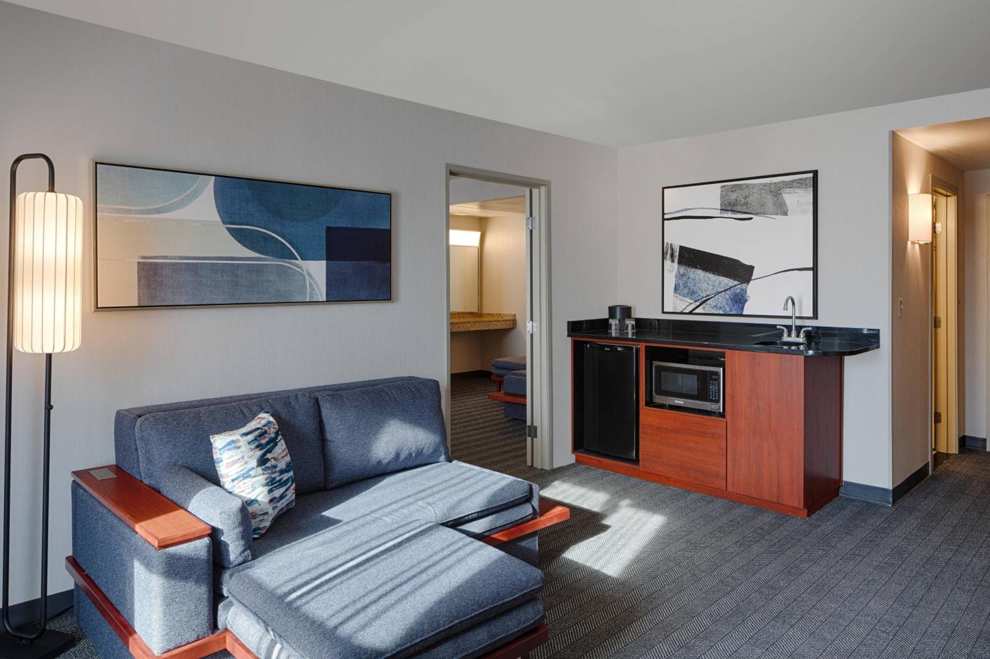 Hotel Courtyard By Marriott Springfield Downtown Exterior foto